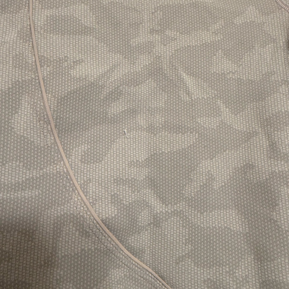 Lululemon Long Distance Short Sleeve Incognito Camo SSL Silver Drop Alpine White - Picture 8 of 8